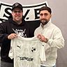 Paukenschlag am Wasserturm: Unter anderem Ex-Drittliga-Kicker Semih Daglar (r.) wechselt im Sommer zu Emsdetten 05. Sportleiter Mathias Lüttmann (l.) präsentierte drei weitere Neuzugänge