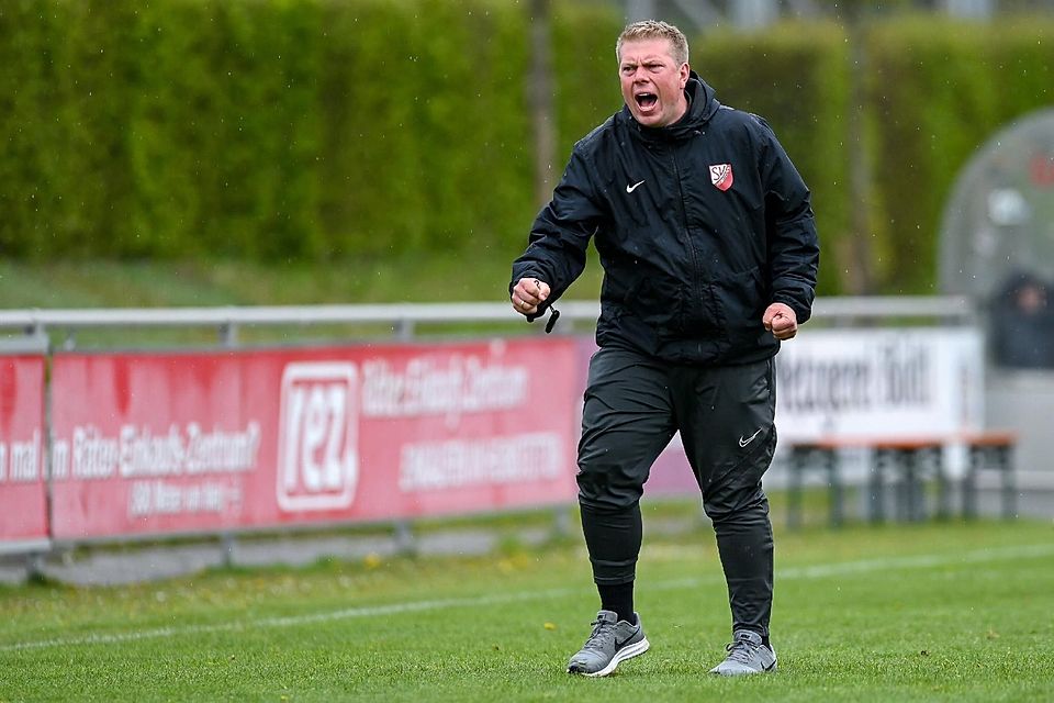 Süßer Sieg: Roman Langer coachte den SV Heimstetten zu einem verdienten 3:1-Heimsieg gegen Landsberg.