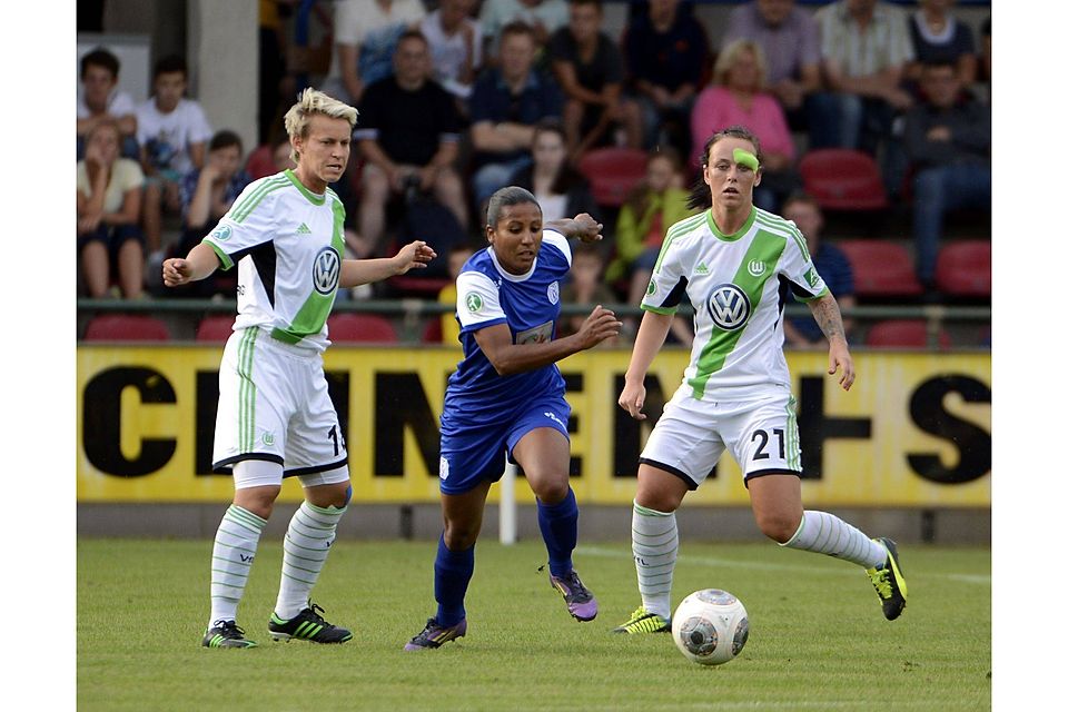 Vor anderthalb Jahren traf Nangila van Eyck (Mitte) bei der 1:3-Niederlage. Foto: Leißing