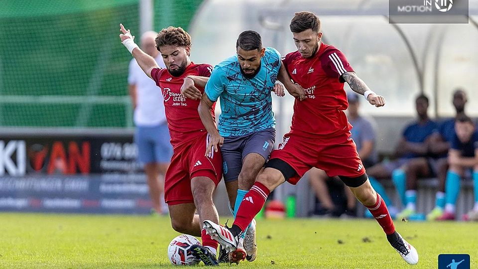 Schenkten sich nichts: Zürich City und Uster trennten sich nach einem kampfbetonten Spiel 2:2 unentschieden.