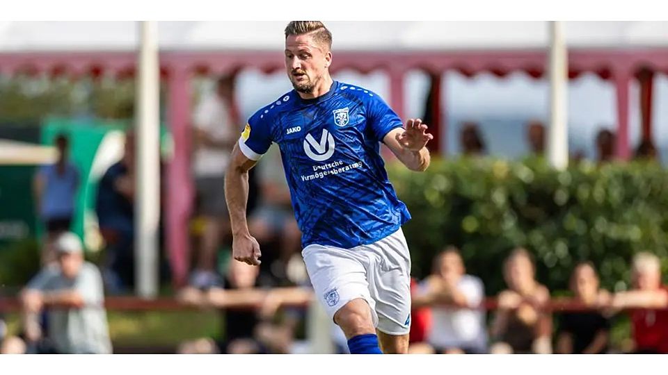 Schon früher als geplant als Coach gefordert und am Wochenende mit seinem VfB Marburg beim TuS Hornau zum Siegen verdammt: Hendrik Starostzik. (Archivfoto) Schon früher als geplant als Coach gefordert und am Wochenende mit seinem VfB Marburg beim TuS Hornau zum Siegen verdammt: Hendrik Starostzik. (Archivfoto) © Stefan Tschersich