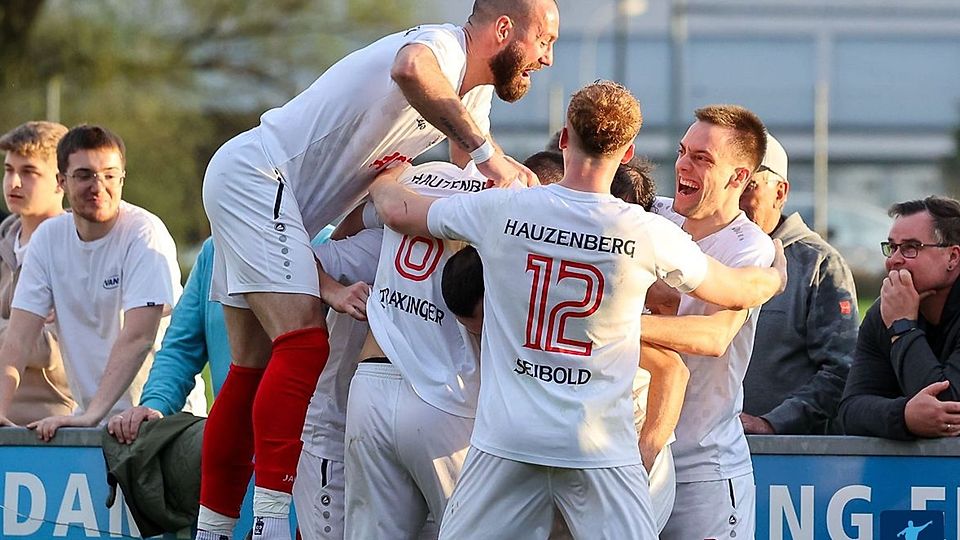 Hauzenberg auf Meisterkurs! Der 2:0-Sieg bringt die Hauzenberger in eine perfekte Ausgangslage für die letzten vier Spiele