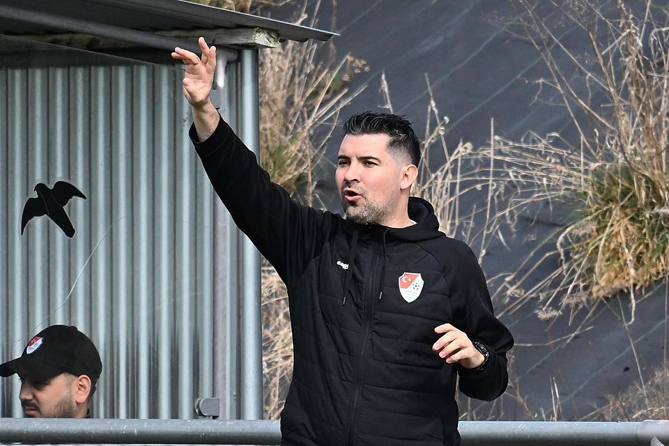 Bleibt er bei Türkgücü München? Trainer Alper Kayabunar lässt seine Zukunft offen.