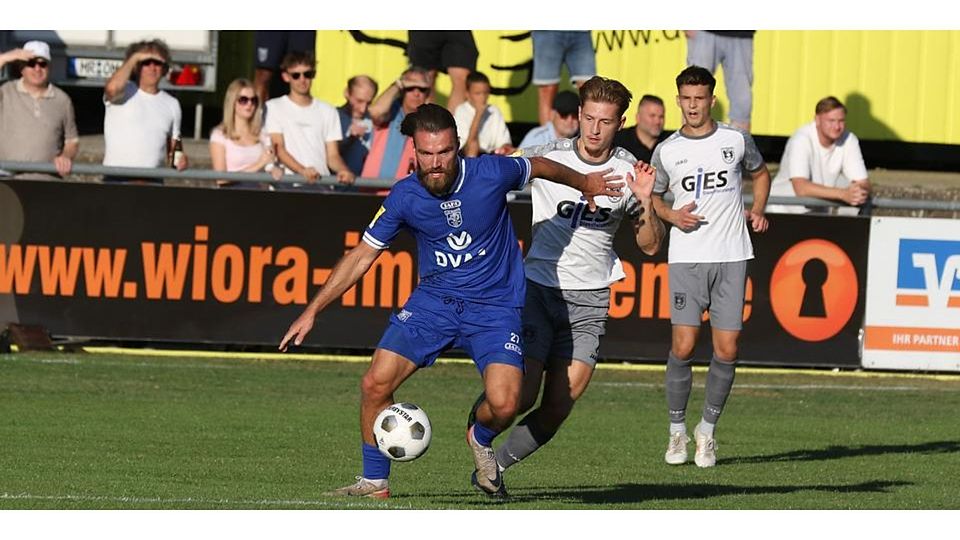 Trifft zum 1:0 für seinen Fußball-Hessenligisten VfB Marburg: Milano Michel. (Archivbild) © Jens Schmidt