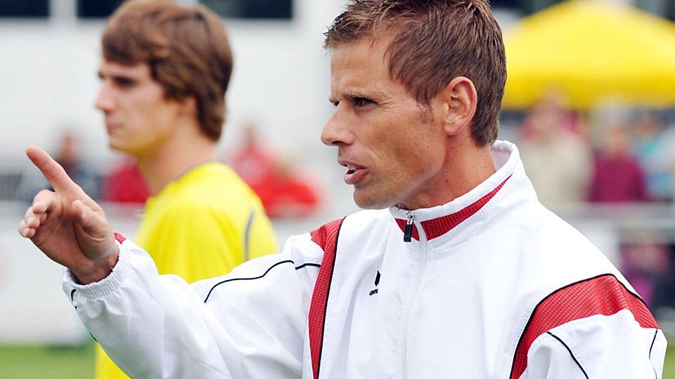 Nur noch bis zum Sommer hat Elmar Kügle als Trainer des FC Kleinaitingen das Sagen.   F.: Thorsten Jordan
