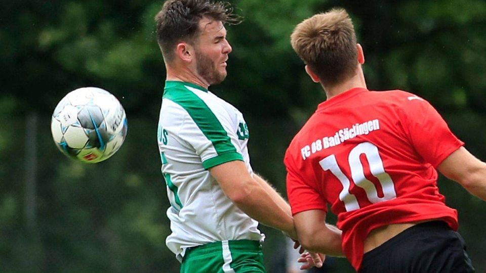 Lucas Bellen (links) absolvierte bisher die meisten Einsatzminuten für den SV Waldhaus. Nur in Bad Säckingen ging er bisher mit seinem Team leer aus. | Foto: Niklas Schöchlin