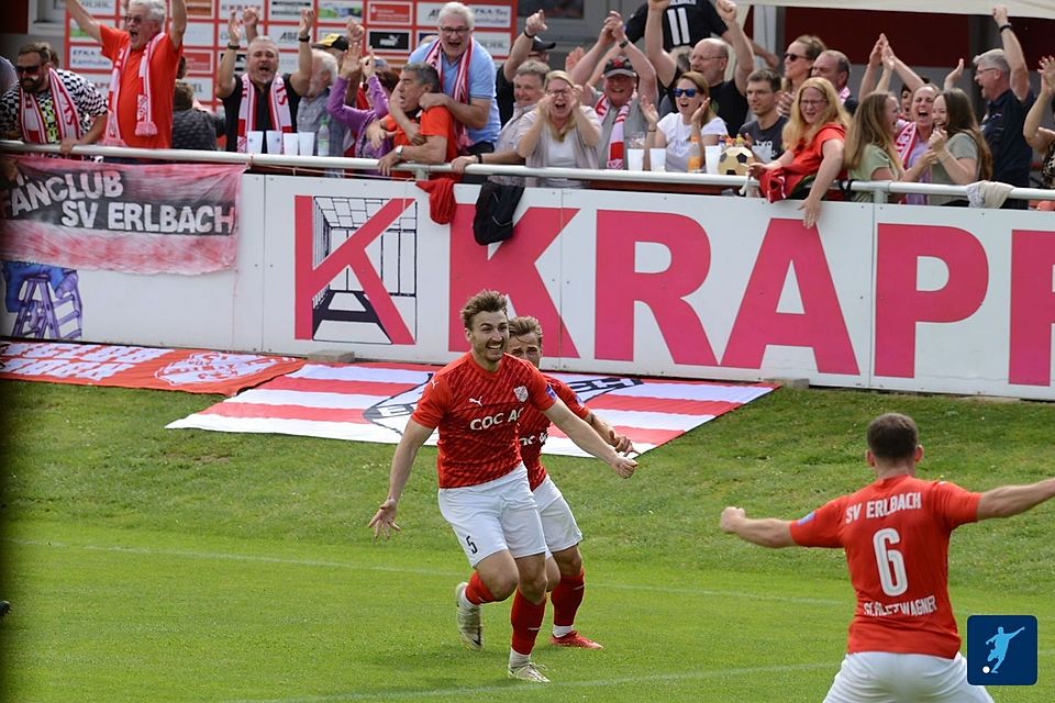 Mit einem Treffer in der Nachspielzeit schoss Obermeier die Kicker aus dem Holzland 2024 zur Bayernliga-Meisterschaft 