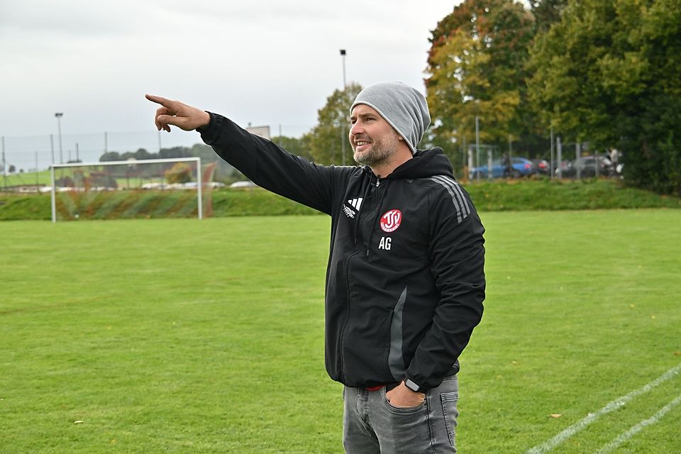 Andreas Görlitz coacht den TSV Rott-Lech in der A-Klasse. Andreas Görlitz coacht den TSV Rott-Lech in der A-Klasse.