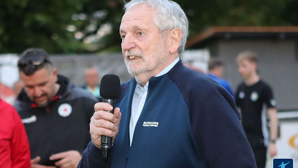 Bezirksspielleiter Richard Sedlmaier hat stressige Tage und Wochen hinter sich 