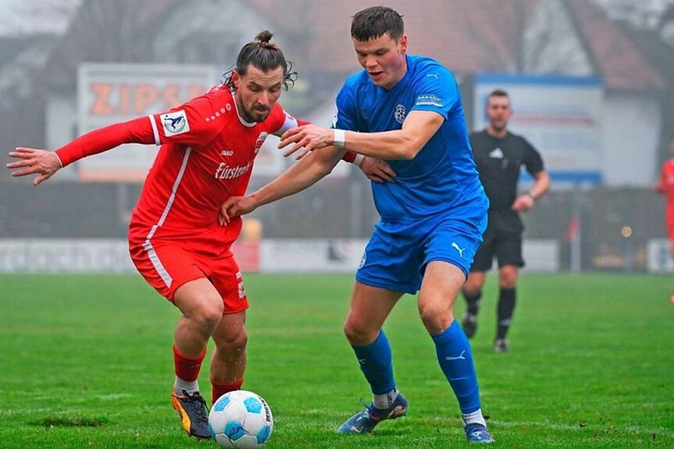 Hasan Pepic (hier links im zurückliegenden Regionalligaspiel gegen Walldorf) hatte es mit dem Bahlinger SC im Testspiel beim Karlsruher SC II nicht leicht. 