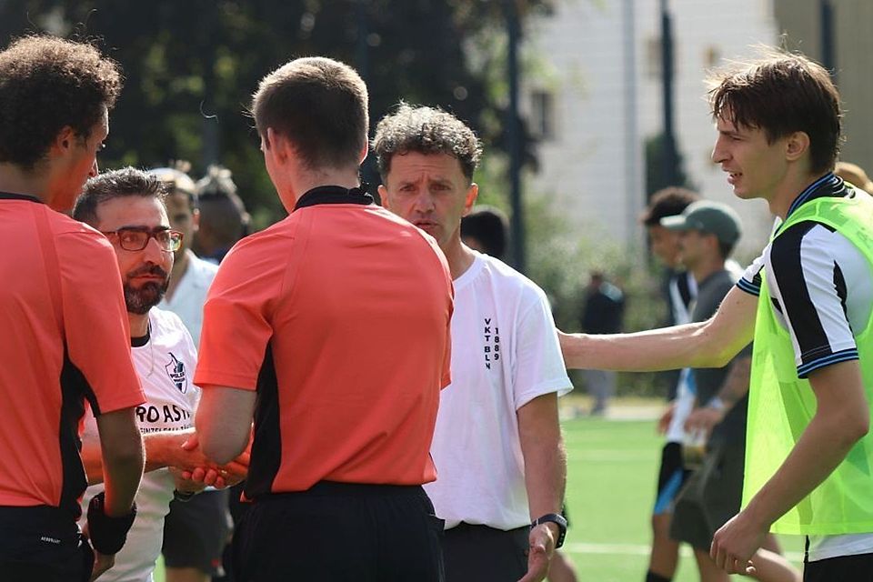 Thomas Kost in weiss