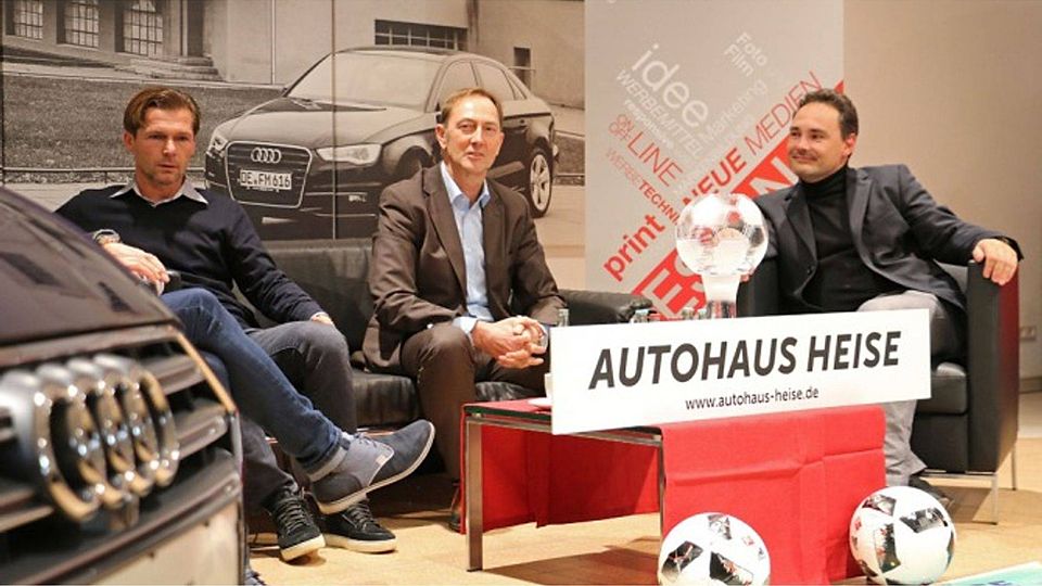 Darius Wosz (links) im Gespräch mit Ralph Hirsch und Björn Emmerich (Geschäftsführer Autohaus Heise) Fotos: Rinke