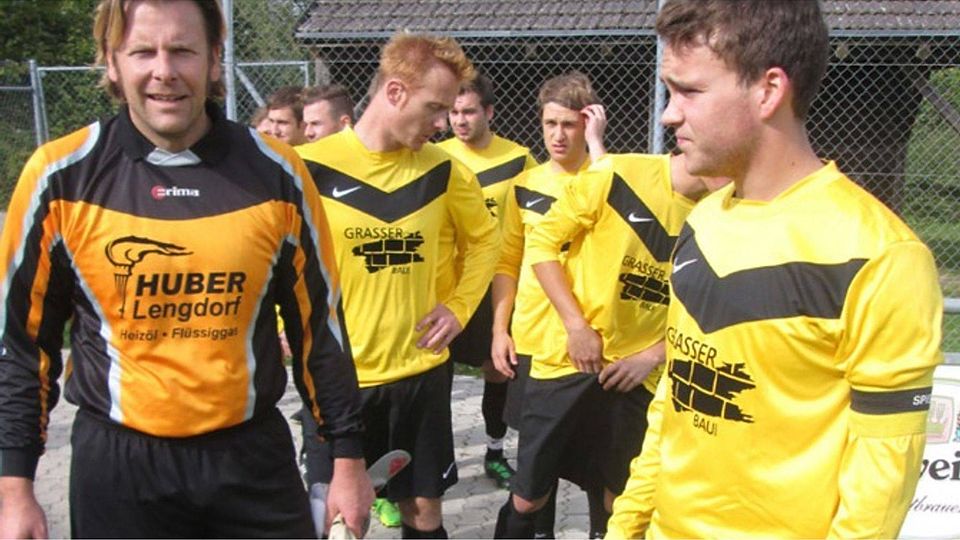 Erfolgreich: "Aushilfs"-Keeper Marcus Pelzl (l.) und Torschütze Stefan Hackl vom KSC.