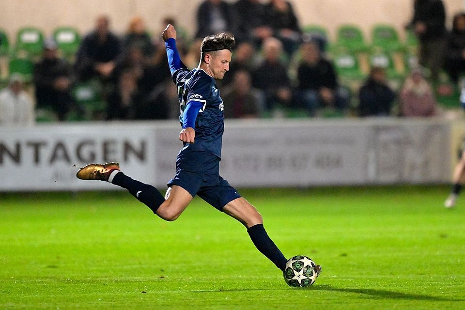 Ex-Regionalliga-Kicker Simon Schröttle war nur kurz Cheftrainer in Oberweikertshofen. Der 33-Jährige geht in die Kreisklasse Neuburg.