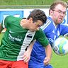 Der FC Alfstedt/Ebersdorf III (blaue Trikots) hatte große Personalsorgen, trat mit neun Spielern an und musste nach Verletzungen aufgeben.Foto: alg