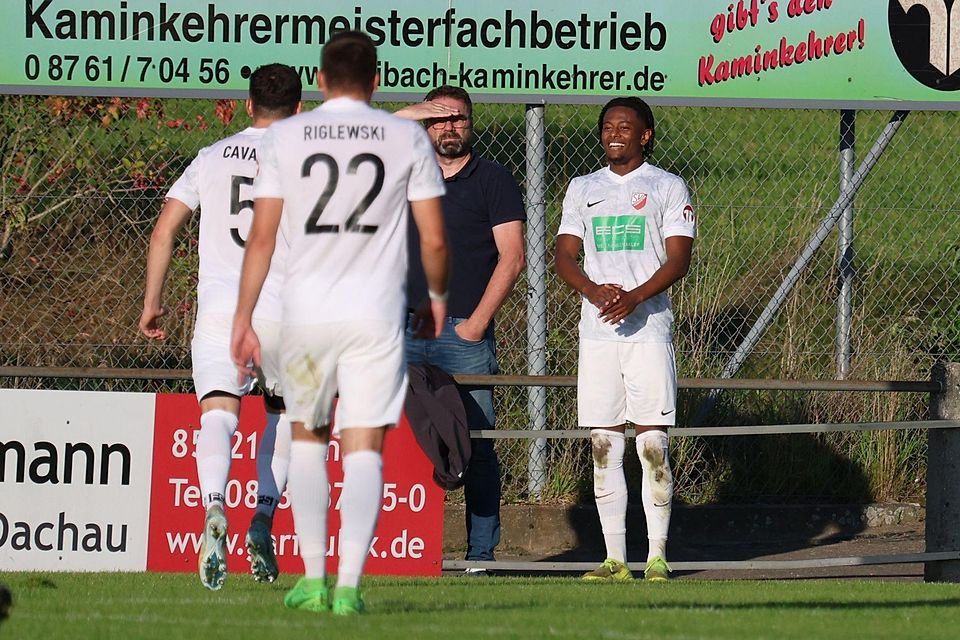 Yamin H-Wold (r.) traf gegen den FC Pipinsried gleich doppelt.