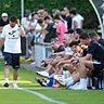 Viele fragende Gesichter nach wie vor beim TSV 1860 München. Gehen die Löwen mit Alper Kayabunar (li.) als Trainer in die neue Saison? Offiziell bestätigt ist das noch nicht. 
