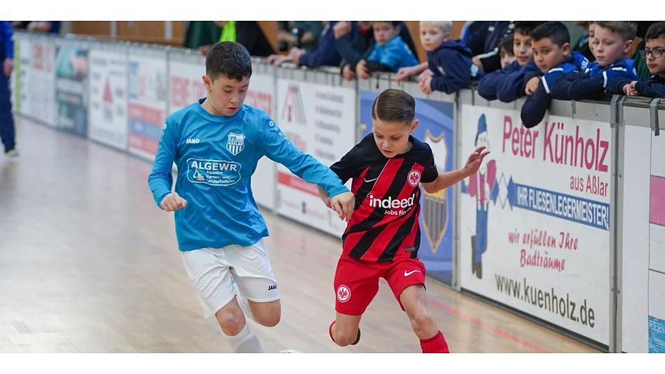 Bei der Austragung im Januar 2024 nahmen ebenfalls junge Talente der Frankfurter Eintracht am Rewe Cup des VfB Aßlar teil. Bei der Austragung im Januar 2024 nahmen ebenfalls junge Talente der Frankfurter Eintracht am Rewe Cup des VfB Aßlar teil. © Isabel Althof