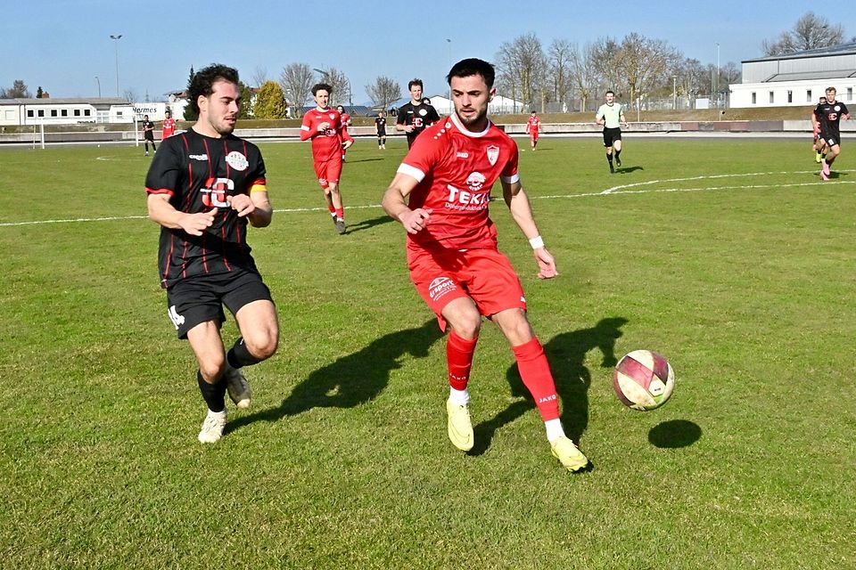 Gebrauchter Tag für TSV-Kapitän Max Holdenrieder (l.) und seine Landsberger