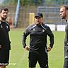 Nach dem Einzug ins Halbfinale um die Deutsche Meisterschaft mit den B-Junioren übernimmt Matthias Mincu (r.) einen neuen Posten im Nachwuchs des 1. FC Magdeburg.