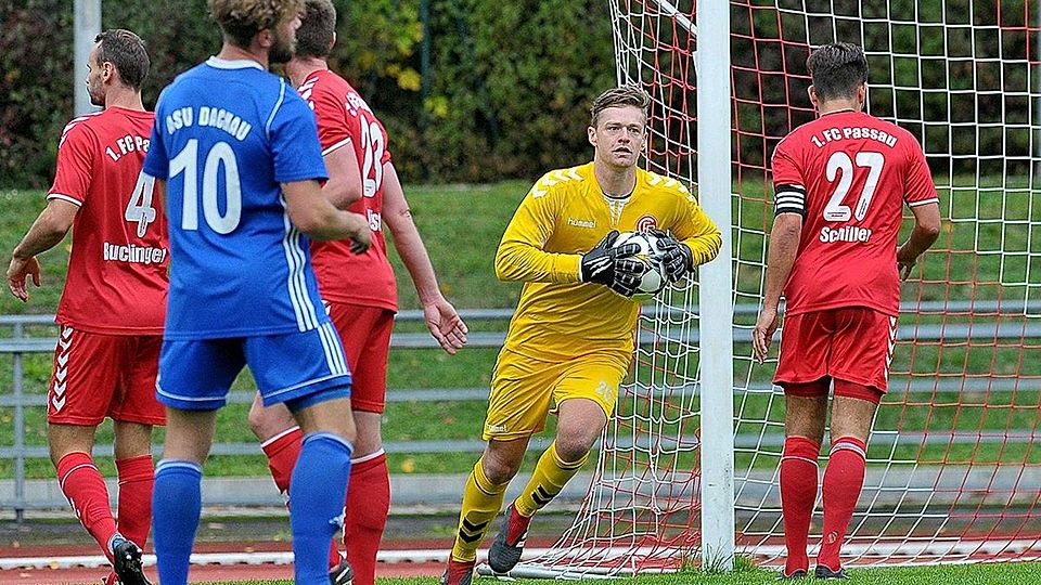 Torhüter Simon Busch wechselt zum SV Schalding-Heining