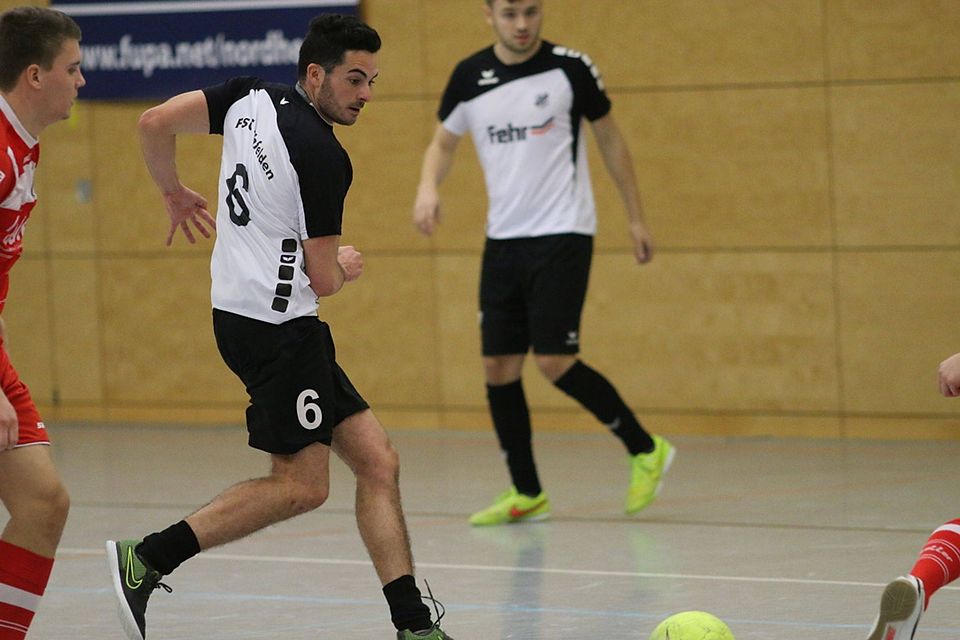 F: Knauer Adrian Bravo Sanchez vom FSC Lohfelden, Torschützenkönig und Bester Spieler des Turniers, in Aktion