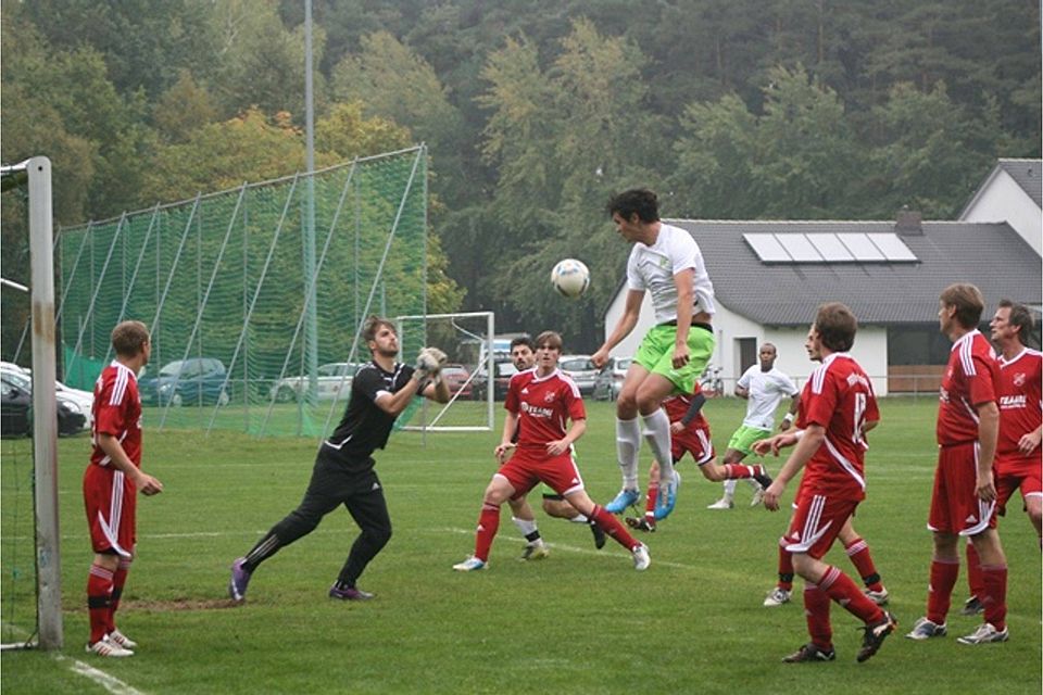 6:0 gewann der FC Ezelsdorf gegen den Vorletzten aus Oberferrieden. F: Haseloff