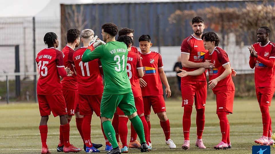 Amern feiert das Weiterkommen im Kreispokal