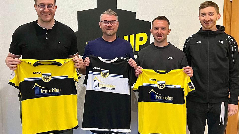 Torwarttrainer Alexander Tschurl, Trainer Marco Christ, Co-Spielertrainer Vigan Asani, stv. Abteilungsleiter Christian Meixner