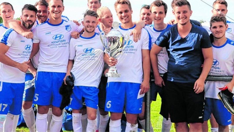 Die Mannschaft des FC Union Schafhausen sicherte sich die Fußball-Stadtmeisterschaft. Im Finale wurde der BC 09 Oberbruch mit 2:0 bezwungen.Foto: agsb