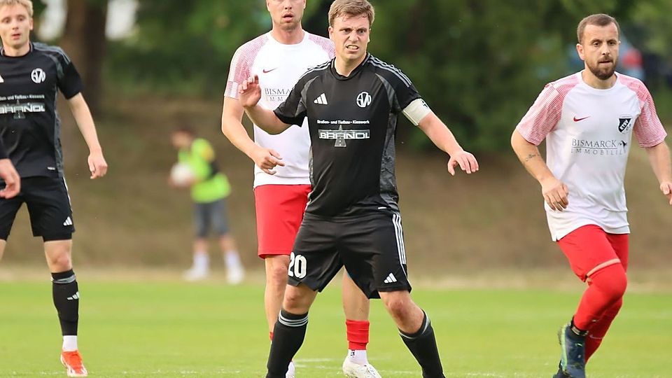 Kapitän Simon Eglhuber steuerte zwei Treffer zum zwischenzeitlichen 1:4 bei. Zum Sieg reichte es am Sonntag jedoch nicht.