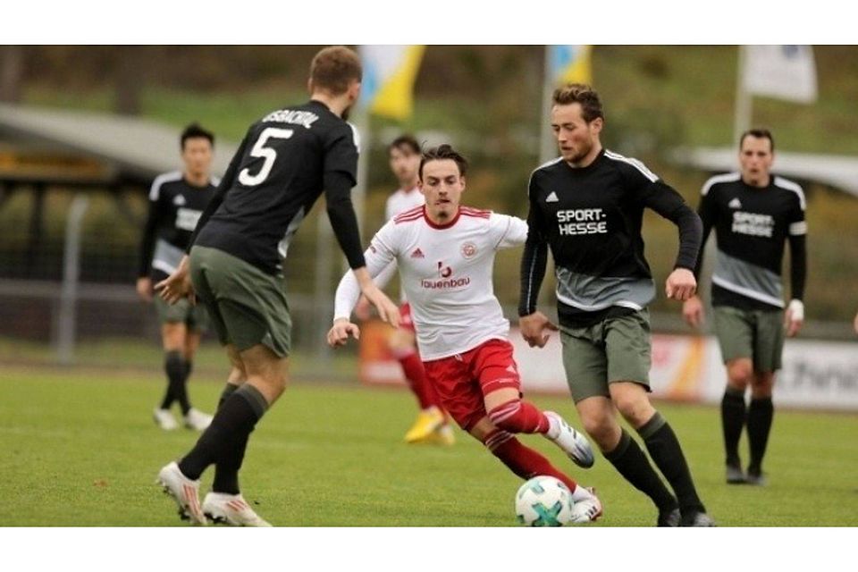 Der FSV Salmrohr muss sich trotz einer engagierten Leistung gegen Eisbachtal geschlagen geben. Foto: Sebastian J. Schwarz