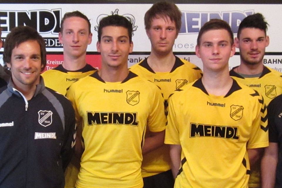 Die Neuen beim SVK (von li. n. re.): Dominik Hausner, Lukas Steinmaßl, Martin Söll, Thomas Wentenschuh und Johannes Maierhofer. SV Kirchanschöring