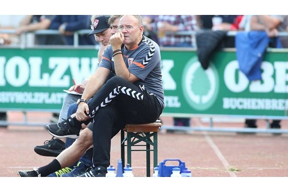 Glaubt nicht an einen Abstieg des kommenden Gegners: Buchbach-Coach Anton Bobenstetter. F: Buchholz