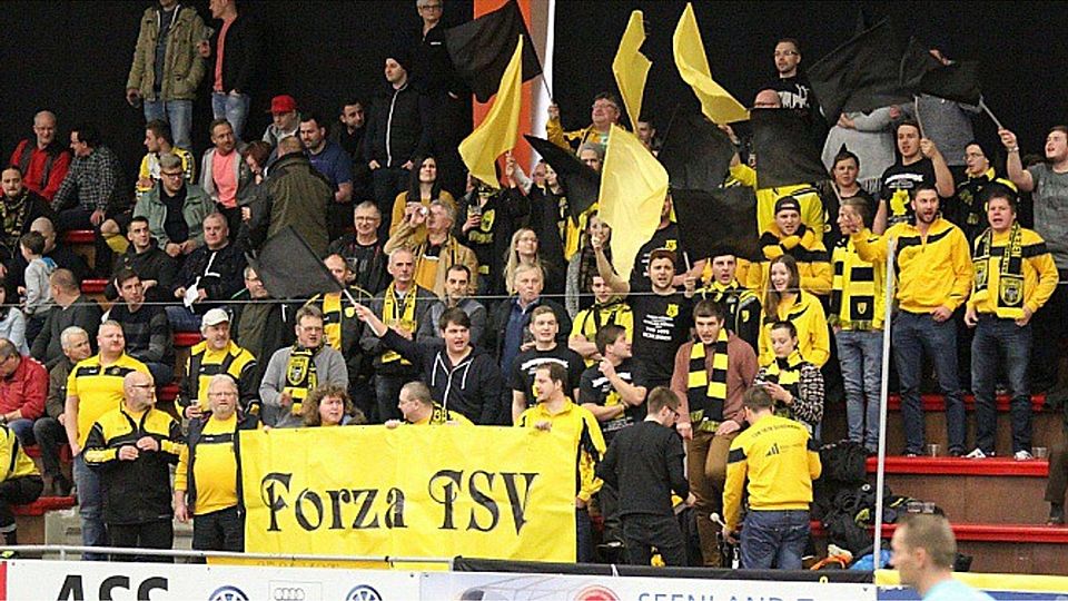 Auf den Rängen spitze: die Fans des TSV 1878 Schlieben. F: SportsIckeHalt (Michael Simon)