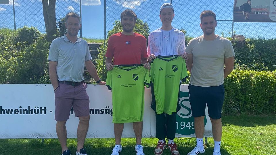 Von links nach rechts: Neu-Coach Markus Dengler, Maximilian Neumeier, Elias Hellberg und Co-Spielertrainer Ben Kuchler