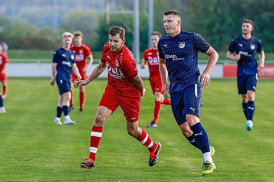 Im Hinspiel unterlagen Spielertrainer Ralph Egeter (links) und der TV Nabburg dem Ettmannsdorfer Unterbau spät mit 0:1.