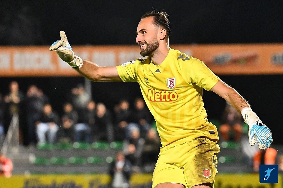 Jahn-Keeper Felix Gebhardt steht auch in Zukunft unter der Fuchtel von Tormanntrainer Philipp Tschauner.