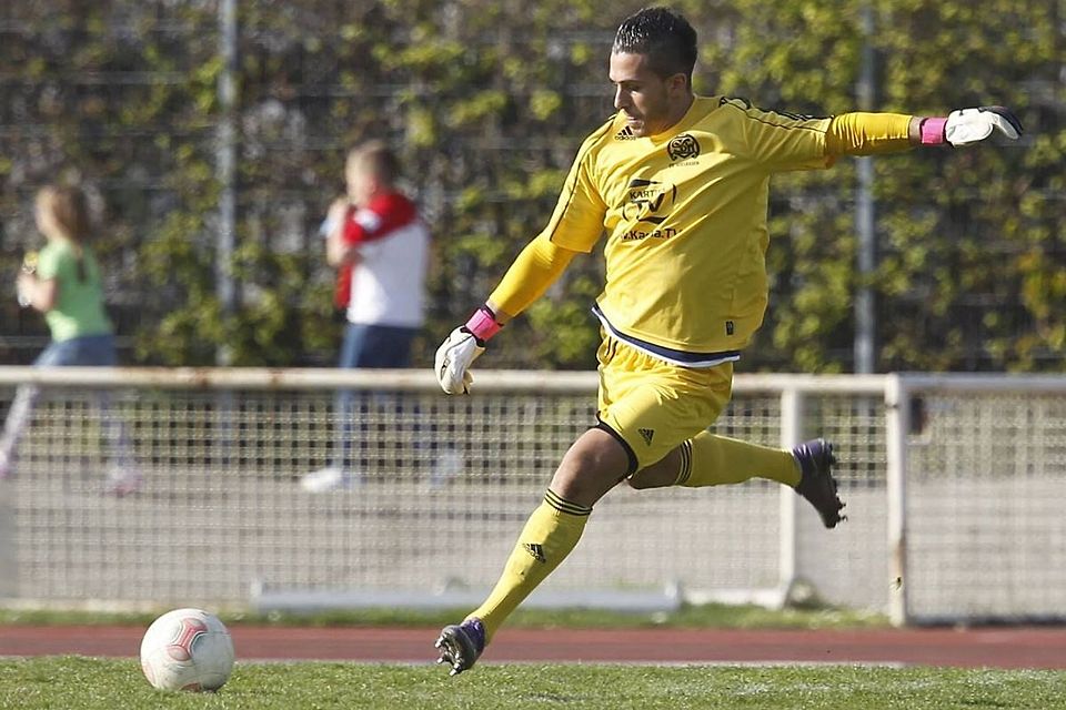 Im Dress vom SV Wiesbaden absolvierte Volkan Tekin 20 Einsätze in der Hessenliga in der Saison 13/14.