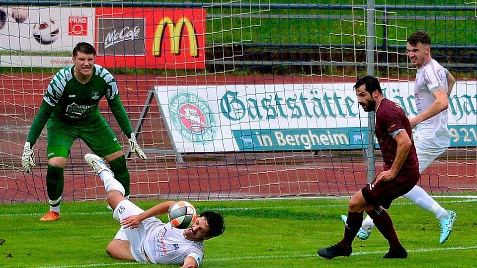Aller Einsatz war am Ende vergebens. Die sonst so sichere Bobinger Hintermannschaft patzte beim 0:4 gegen Mering mehrfach.