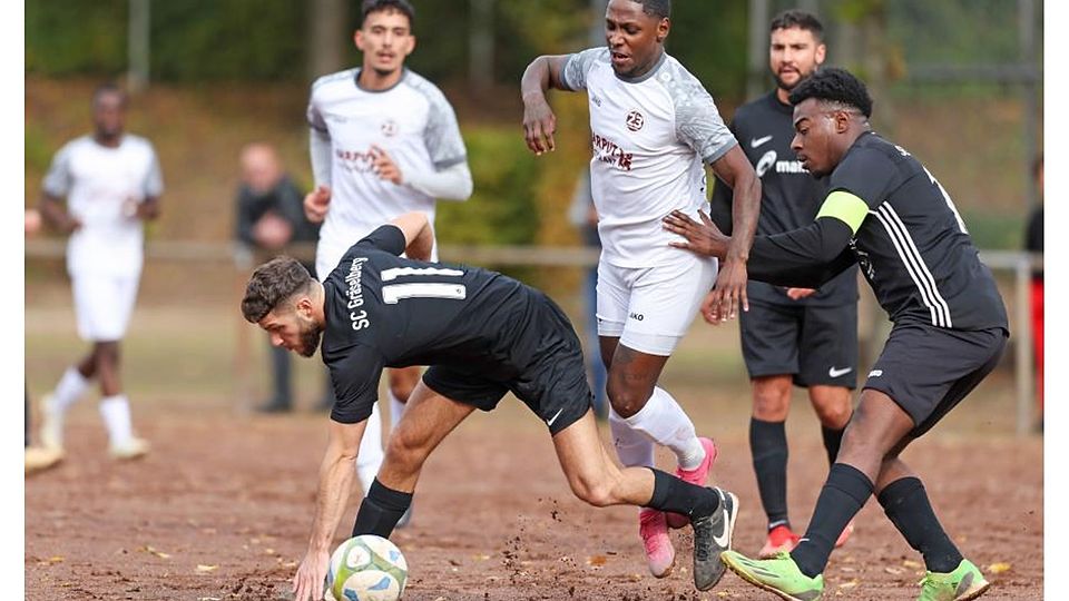 Josef Aksöz (links) und Michael Parker (rechts) haben sich in der Kreisoberliga mit dem Team des SC Gräselberg etabliert. Jetzt werden beim SC auch Kräfte gebündelt, um Vorfällen vorzubeugen, die den Verein in Misskredit bringen. 	Foto: Paul Kufahl/rscp-photo