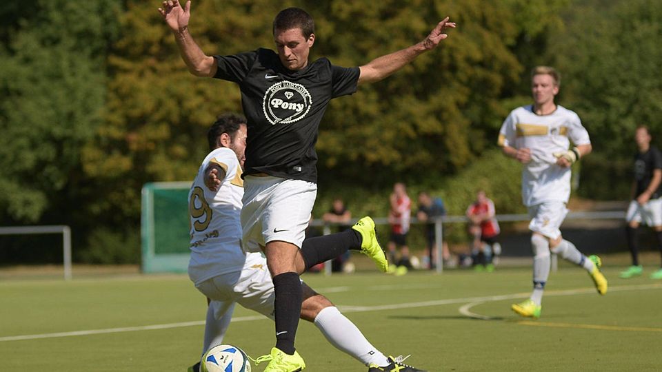 Die Pony Soccer Champs um Simon Carvello sicherten sich einen 8:0-Erfolg gegen die Predators. F: Schneider