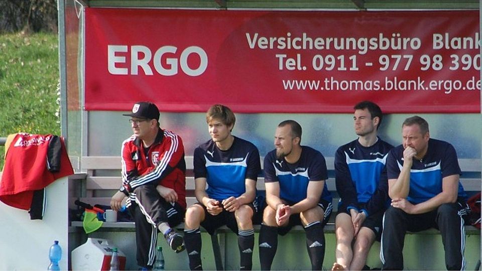 Michael Bayer (rechts) wird die Sportfreunde auch kommende Saison trainieren. F: Manfred Durlak