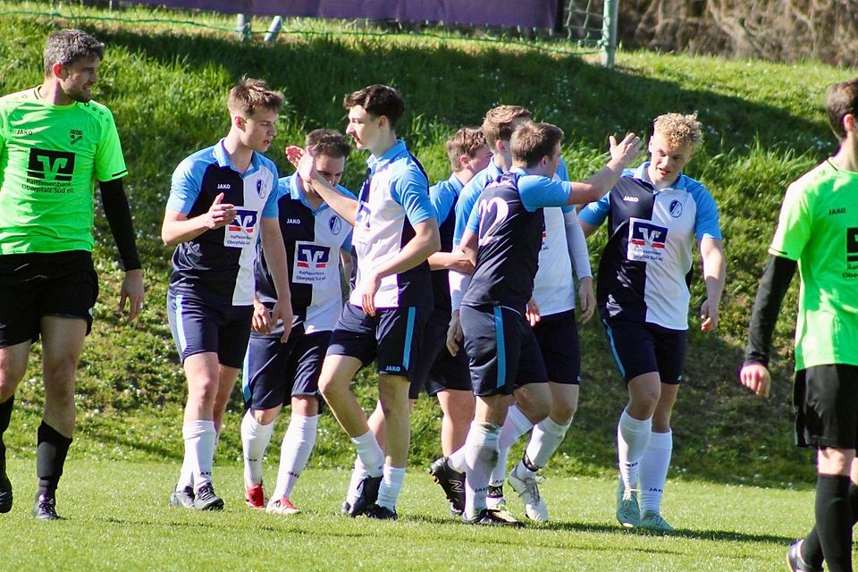 Acht Auswärtstore in der Kreisliga: der FC Mintrachung erwischte einen Sahnetag.