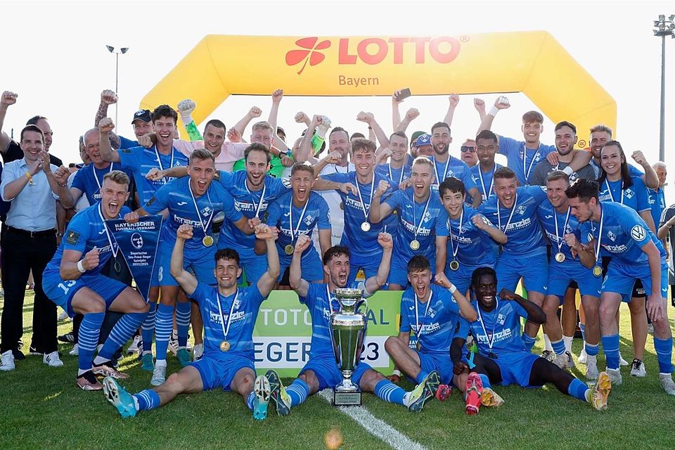 Nach 2022 ist der FV Illertissen auch 2023 bayerischer Totopokal-Sieger. 