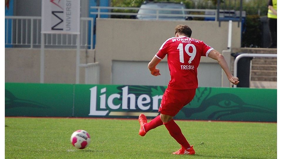 Florian Treske schießt Worms in die nächste Pokalrunde. Archivbild: Kölbl