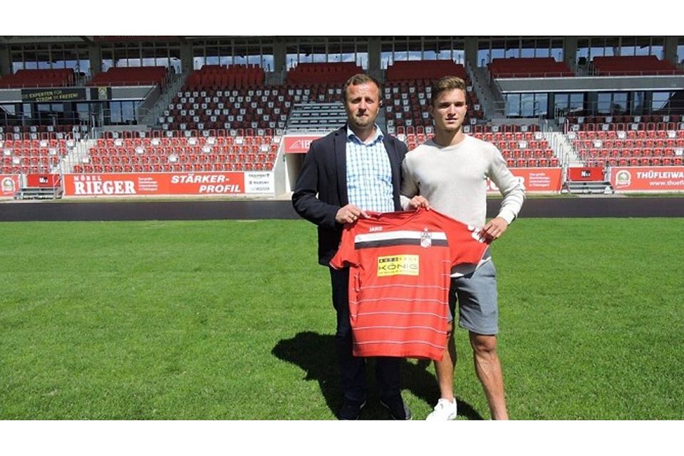 Bastian Kurz trägt ab der neuen Saison das RWE-Trikot. © FC Rot-Weiß Erfurt