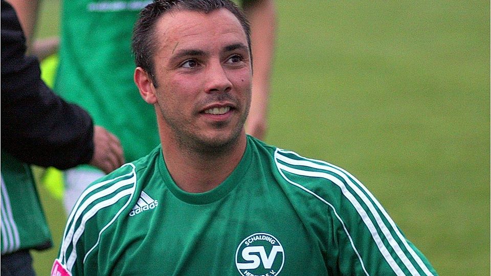 Andreas Abelein sagt Servus - Nach acht Jahren verlässt der Führungsspieler den SV Schalding. F: Wagner