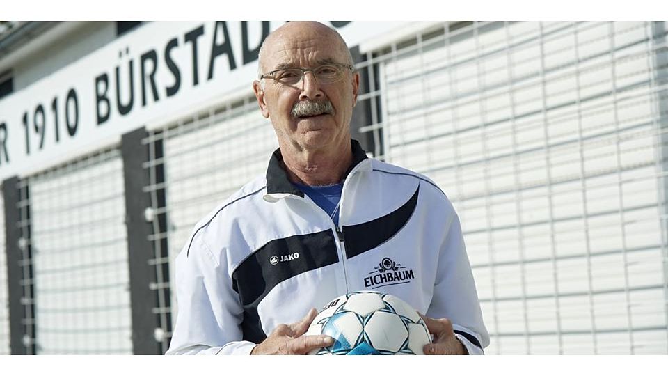 Manfred Neuwinger ist ein Urgestein des VfR Bürstadt. Der Torwart erlebte die besten Zeiten des VfR in der Zweiten Bundesliga mit.