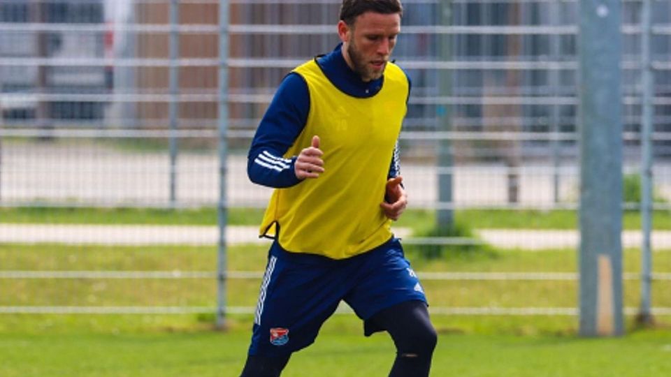 Dominik Stahl kehrt nach seinem Kreuzbandriss ins Mannschaftstraining zurück.